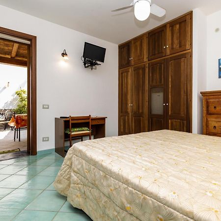 ליפארי Lauricella Bed And Breakfast מראה חיצוני תמונה