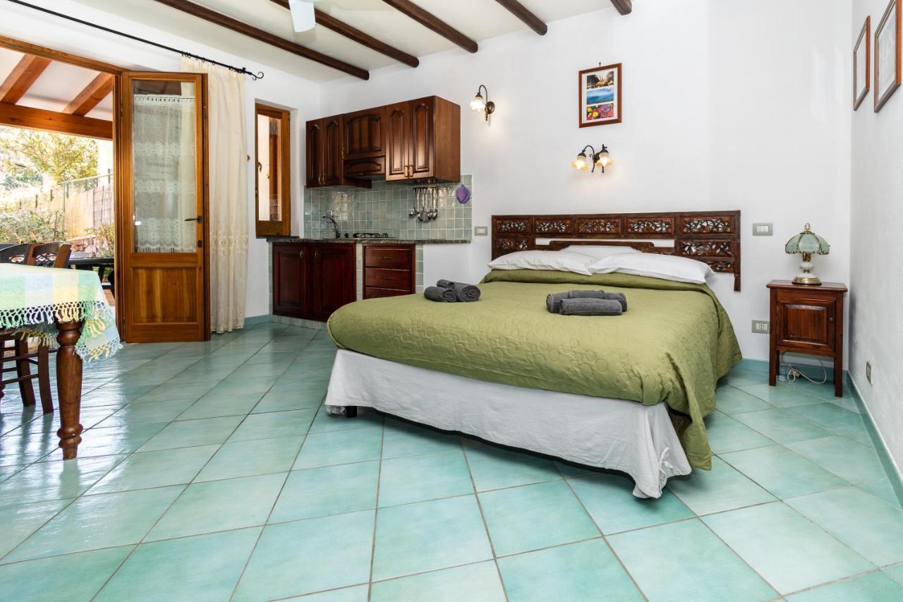ליפארי Lauricella Bed And Breakfast מראה חיצוני תמונה