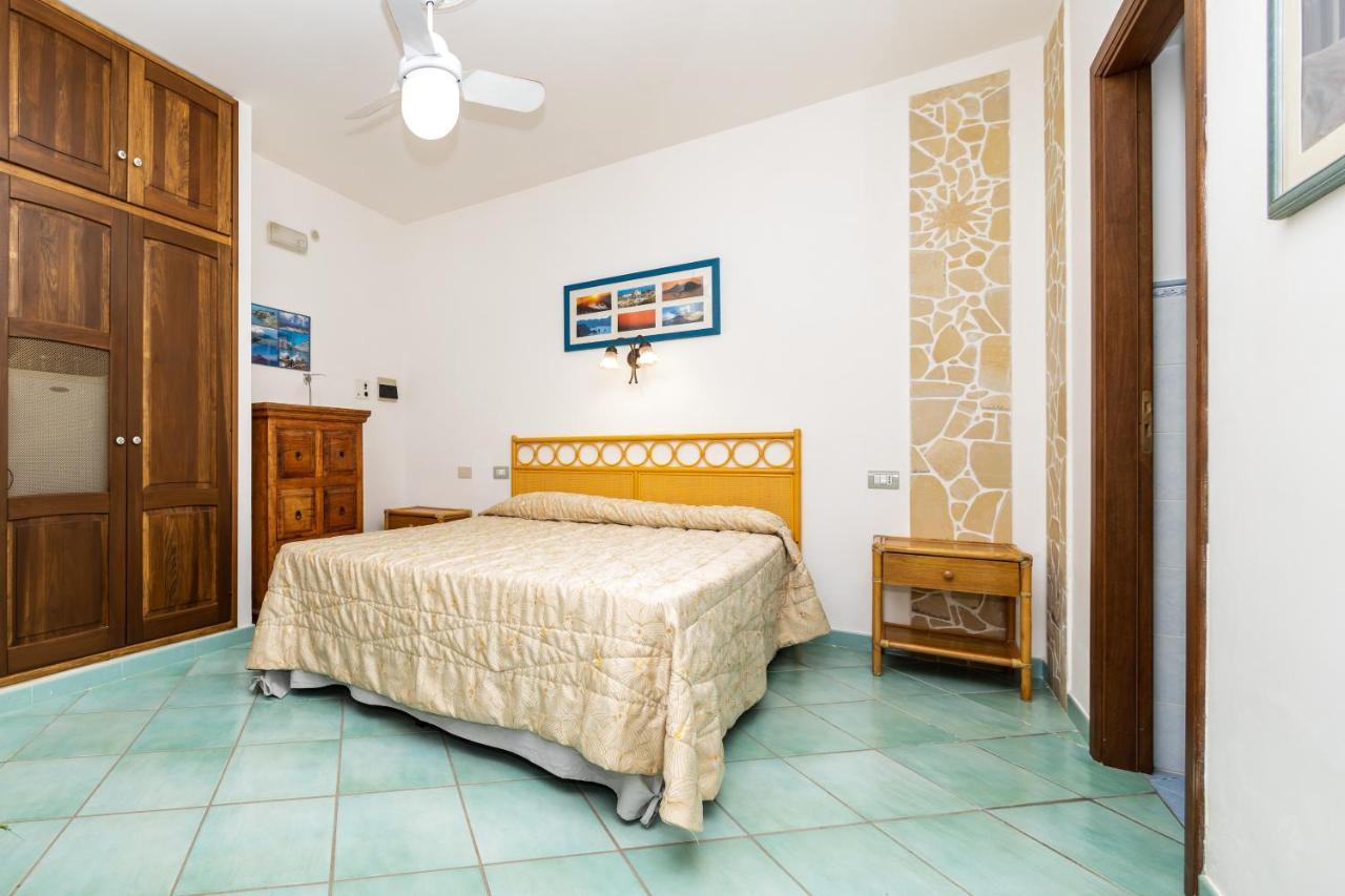 ליפארי Lauricella Bed And Breakfast מראה חיצוני תמונה