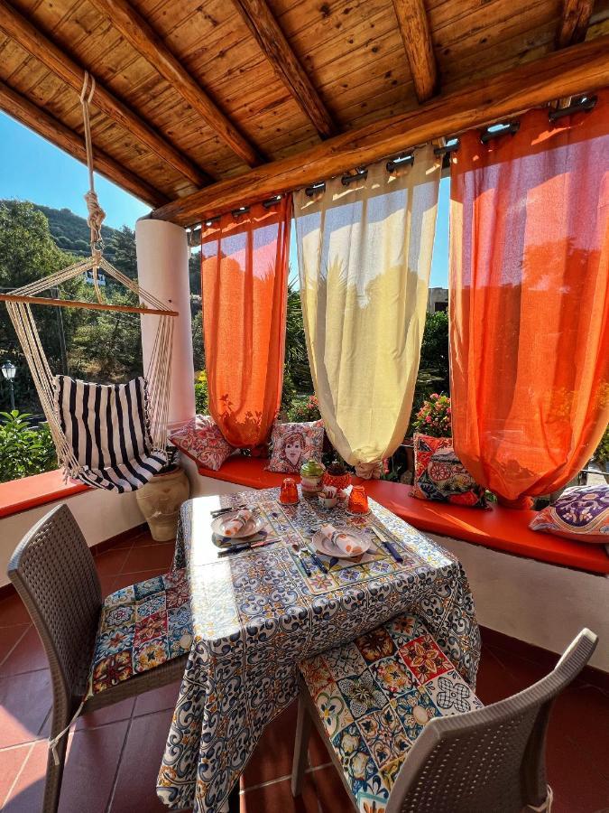 ליפארי Lauricella Bed And Breakfast מראה חיצוני תמונה