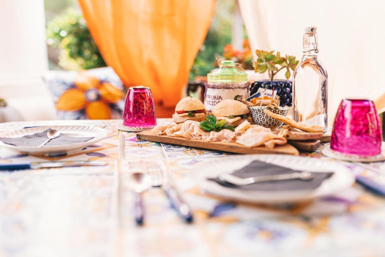 ליפארי Lauricella Bed And Breakfast מראה חיצוני תמונה