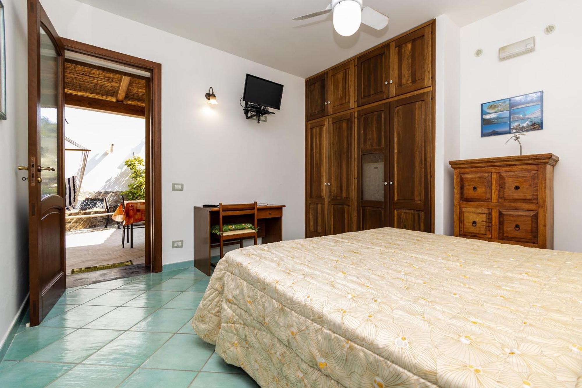 ליפארי Lauricella Bed And Breakfast מראה חיצוני תמונה